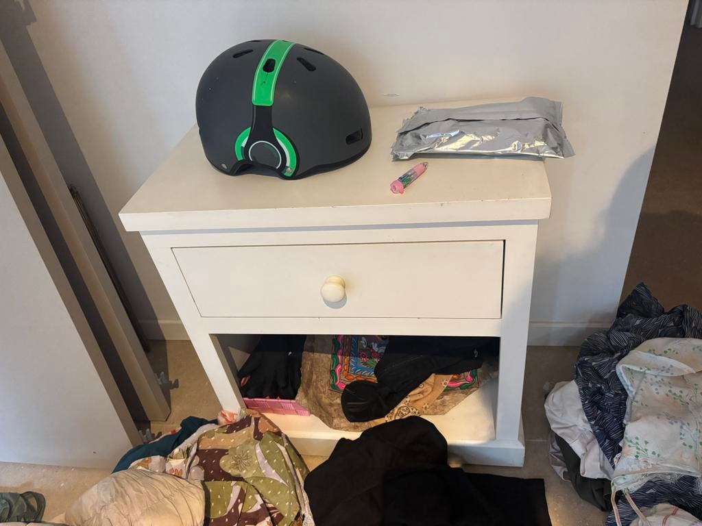 Table de nuit enfant, Maison & Meubles, Enlèvement, Comme neuf