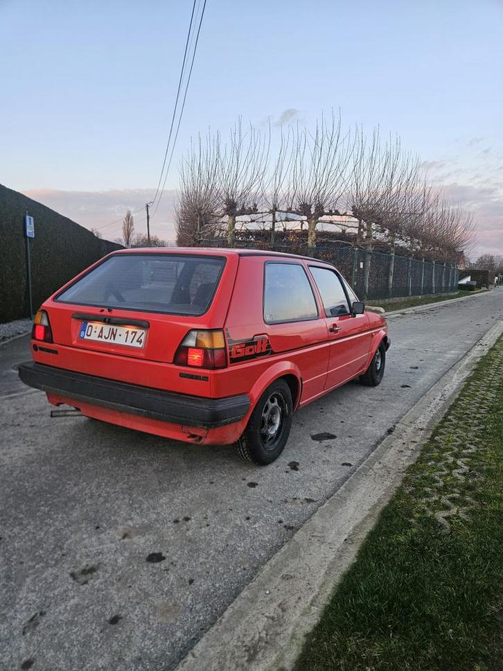 Golf mk2, Autos, Volkswagen, Particulier, Golf, Essence, Euro 1, Hatchback, 2 portes, Boîte manuelle, Rouge, Noir, Tissu, Traction avant