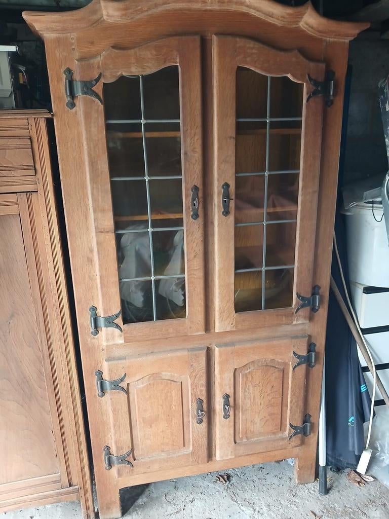 Vitrinekast lichte eik, Ophalen