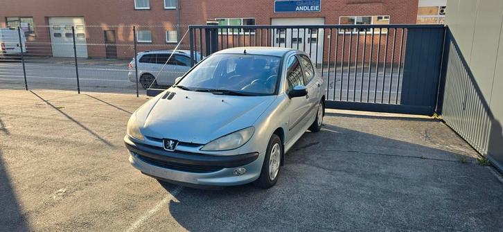 Peugeot 206 Automatique/Climatisation/Essence, Autos, Peugeot, Particulier, Air conditionné, Bluetooth, Verrouillage central, Vitres électriques
