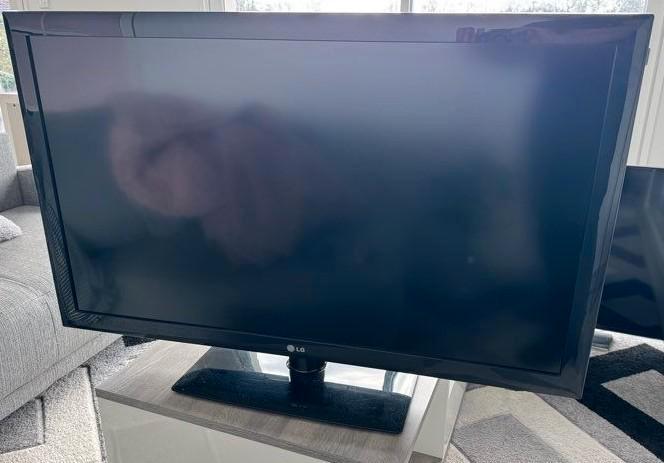 LG 47LD450 TV, Audio, Tv en Foto, Televisies, Gebruikt, LED, 40 tot 60 cm, 4k (UHD), LG, 100 Hz, Ophalen