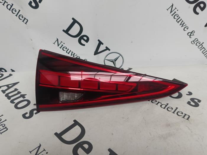 Feu arrière gauche d'un Mercedes C-Klasse, Autos : Pièces & Accessoires, Éclairage, Mercedes-Benz, Utilisé, 3 mois de garantie