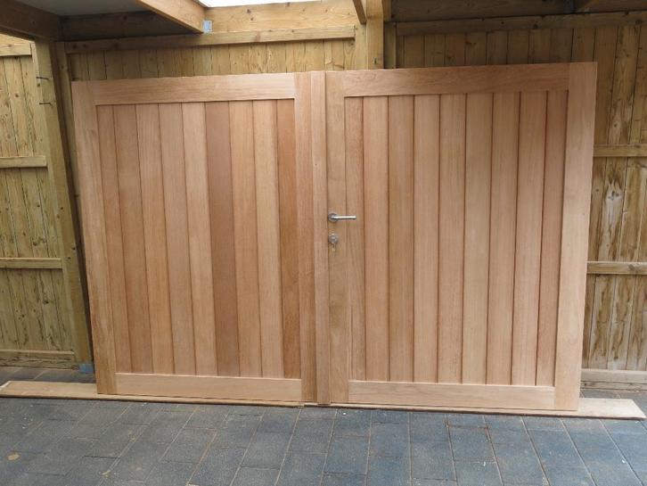 à vendre portail  afzelia de 3m sur 1m80  bon prix, Jardin & Terrasse, Portes de jardin, Neuf, Portail battant, Bois, 150 à 200 cm