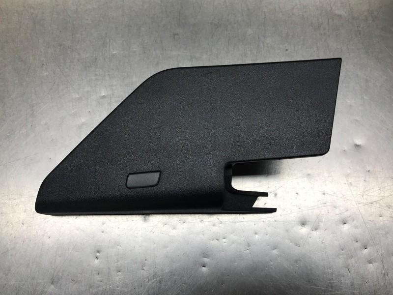 CACHE PLAQUE Nissan Pulsar (C13) (01-2013/-) (|8029363ZL1A|), Dhr. M. Roggen, Stadsweg 37 37
9917 PV  WIRDUM GR., NL, Nissan, Utilisé