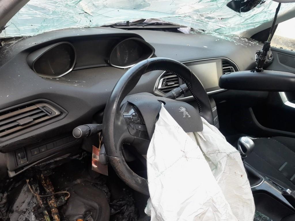 VOLANT DIRECTION Peugeot 308 SW (L4 / L9 / LC / LJ / LR), Utilisé, Peugeot