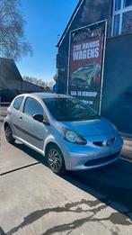 Toyota Aygo 1.0 Benzine Al Gekeurd Voor Verkoop Euro 4, Auto's, Bedrijf, Euro 4, Zilver of Grijs, Aygo