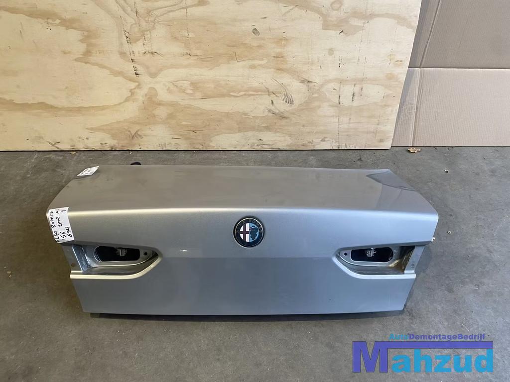 ALFA ROMEO 156 SEDAN Grijs 694 achterklep 1997-2005, Autos : Pièces & Accessoires, Stellantis Europe S.p.A., Utilisé, Alfa Romeo