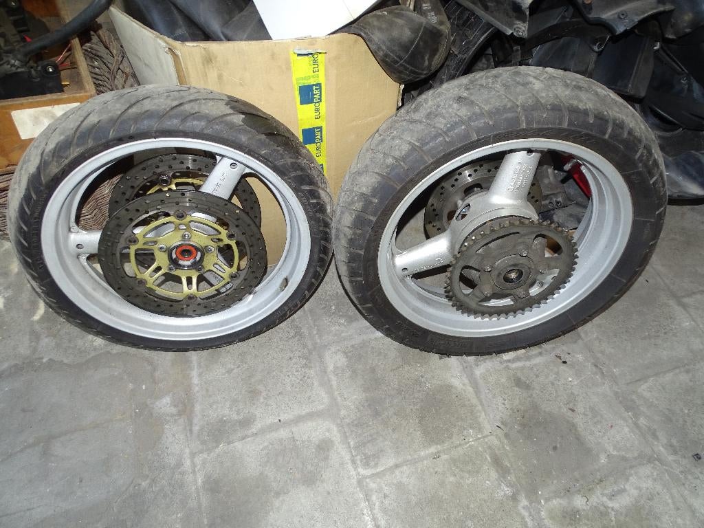 suzuki   sv650 av  wielen set   1998-2002, Enlèvement, Utilisé