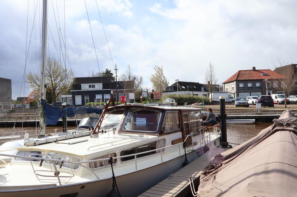 Prachtige motorboot in perfecte staat en gereviseerde motor, Watersport en Boten, Motorboten en Motorjachten, Gebruikt, Staal