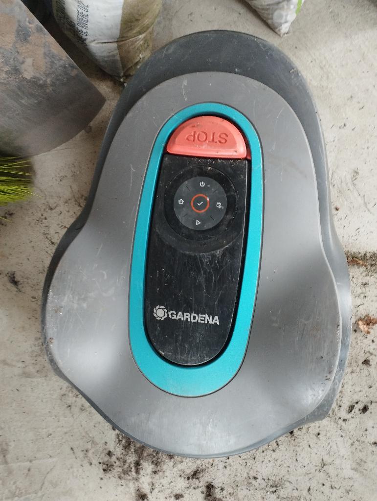 Gardena SILENO minimo voor ONDERDELEN, Ophalen, Gebruikt, Bestuurbaar via app, 20 tot 25 cm