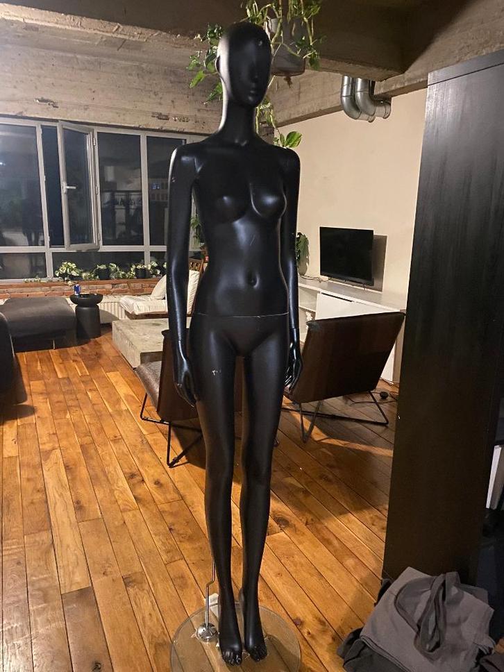 Elegant mannequin aux bras articulé, Antiquités & Art, Curiosités & Brocante, Enlèvement