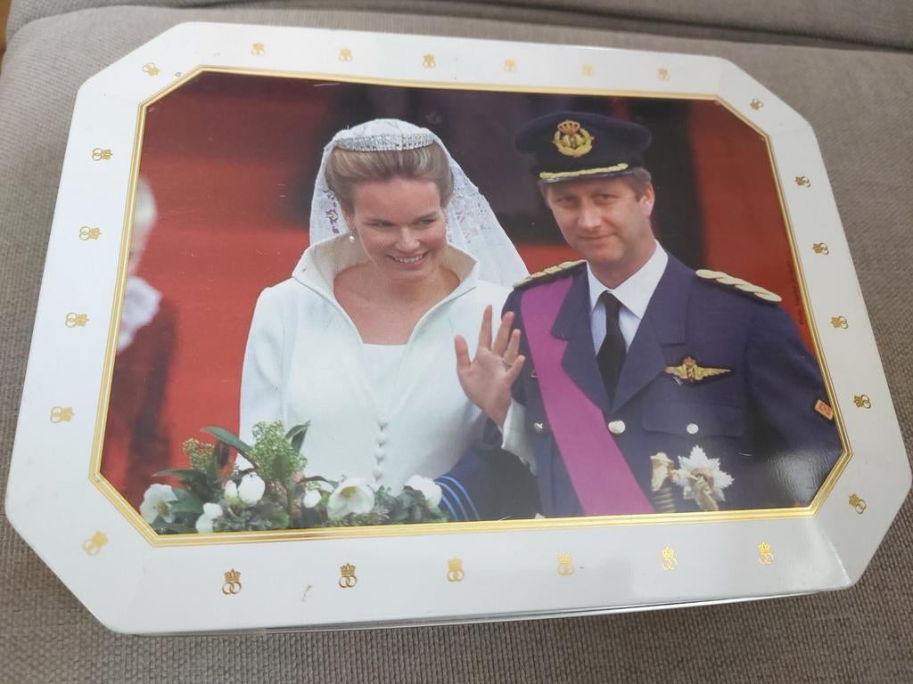 Boite Delacre mariage Philippe Mathilde, Verzamelen, Koningshuis en Royalty, Ophalen