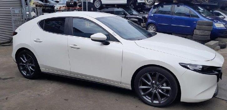 SIDESKIRT RECHTS Mazda 3 Sport (BP) (01-2018/-), Auto-onderdelen, Carrosserie, Mazda, Rechts, Gebruikt