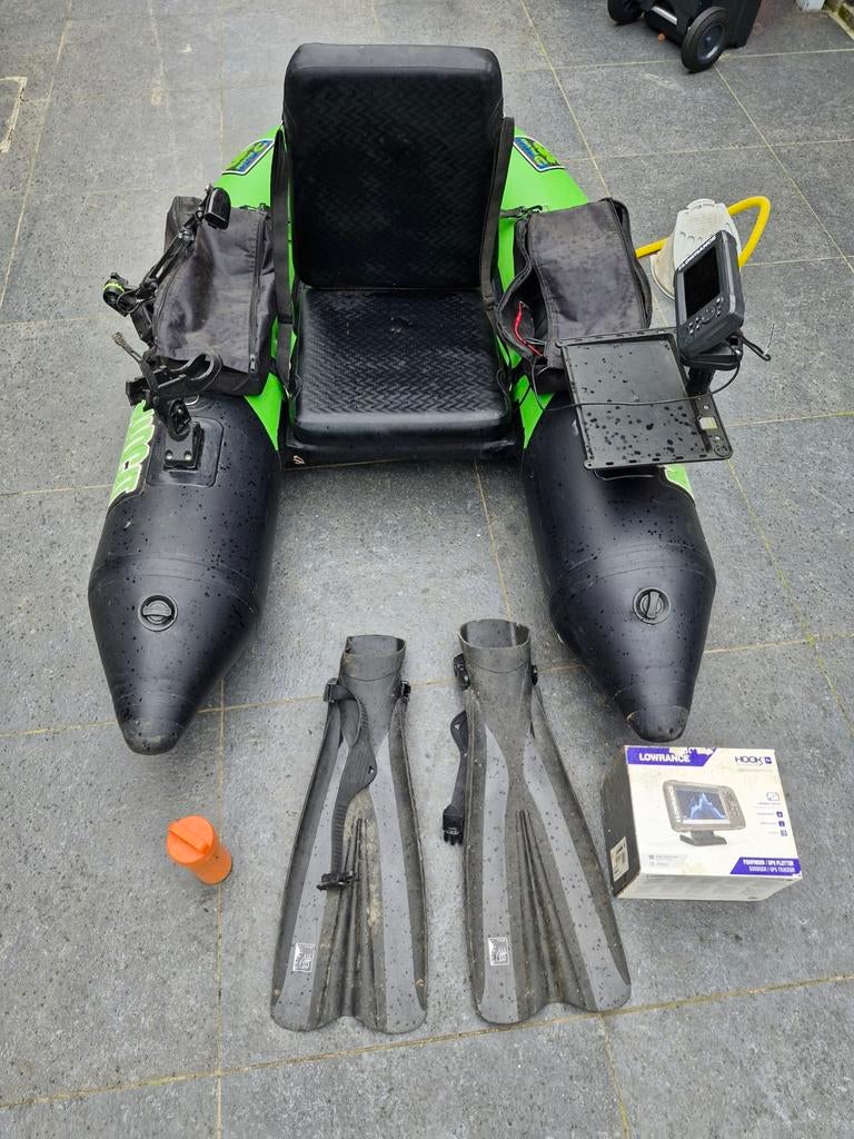 Bellyboat madcat 180 inclusief floatplusmotor en fishfinder, Watersport en Boten, Hengelsport | Roofvissen, Ophalen