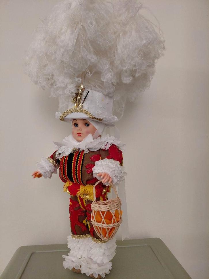 Poupée Gille de Binche, Collections, Poupées, Comme neuf, Poupée, Enlèvement