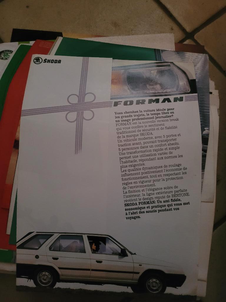 Officiële catalogus Škoda Forman Bertone Voormalig dealer, Ophalen, Zo goed als nieuw