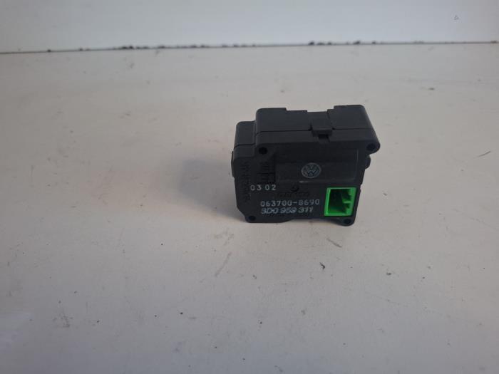 Clapet chauffage moteur d'un Volkswagen Phaeton, Autos : Pièces & Accessoires, Moteurs & Accessoires, Volkswagen, Utilisé, 3 mois de garantie