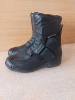 Bottes de moto, Entreprise