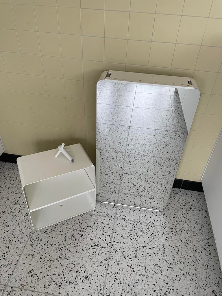 Ikea badkamerkastjes, Armoire à miroir, Moins de 25 cm, Moins de 100 cm, Comme neuf
