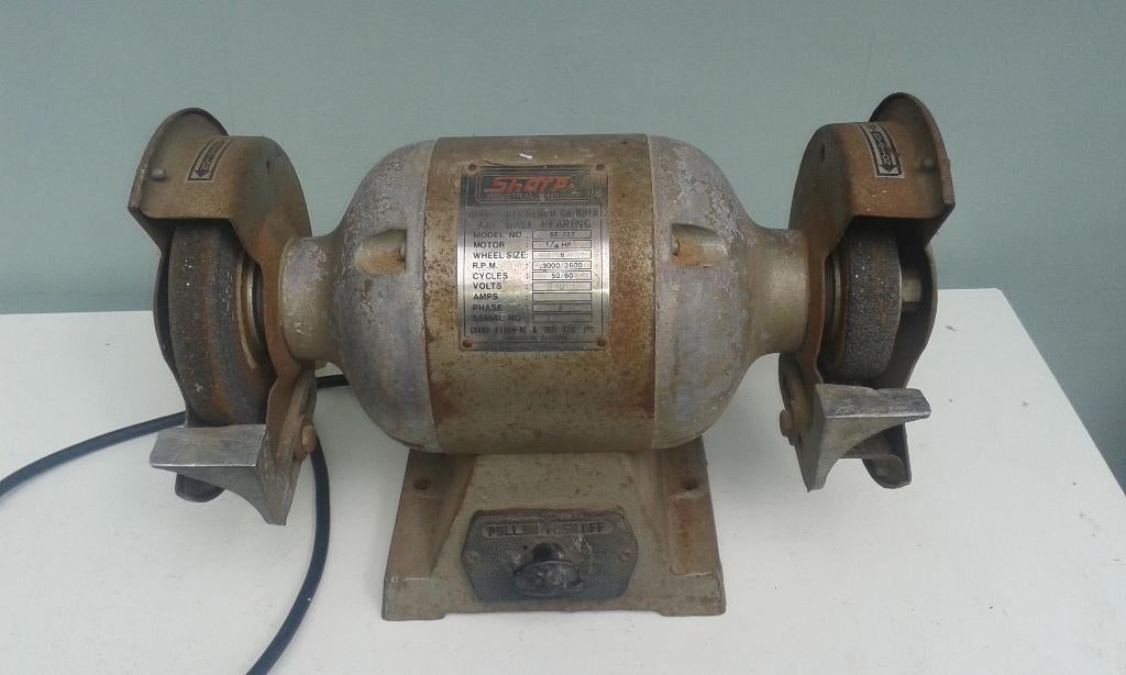 moulin à broyer, Enlèvement, Comme neuf, Banc de travail