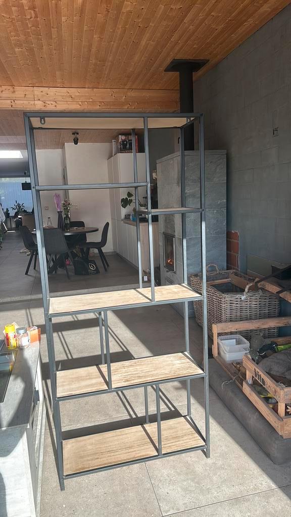 Industriële metalen kast / rek met houten planken, Huis en Inrichting, Kasten | Stellingkasten, Zo goed als nieuw, Ophalen