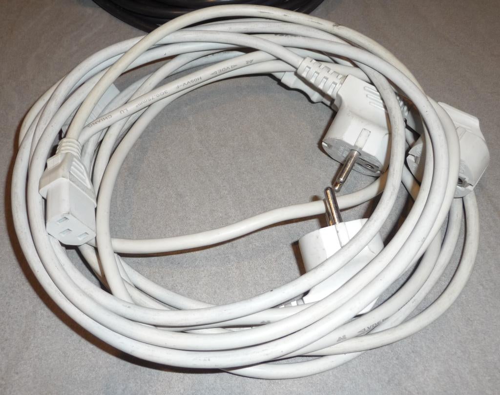 Câbles d'alimentation PC et moniteurs, Informatique & Logiciels, Pc & Câble réseau, Utilisé, Enlèvement ou Envoi