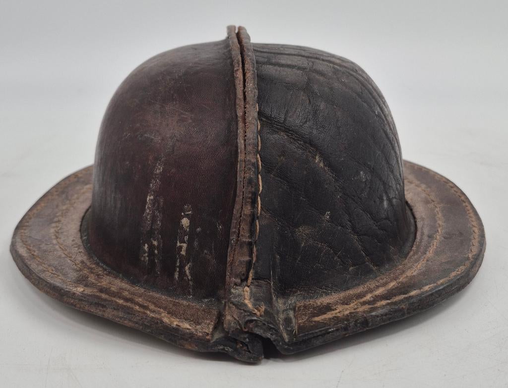 Antieke lederen mijnwerkershelm, Ophalen of Verzenden