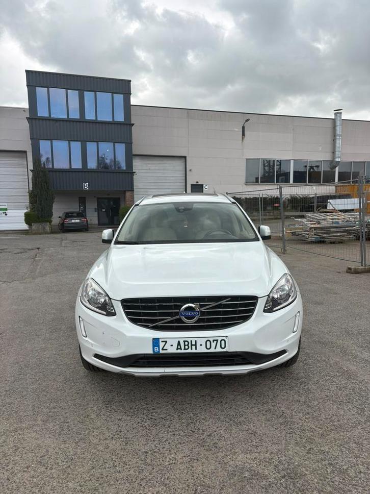 volvo xc60 D3, Autos, Volvo, Entreprise, XC90, Toit ouvrant, Électrique, Automatique, Enlèvement