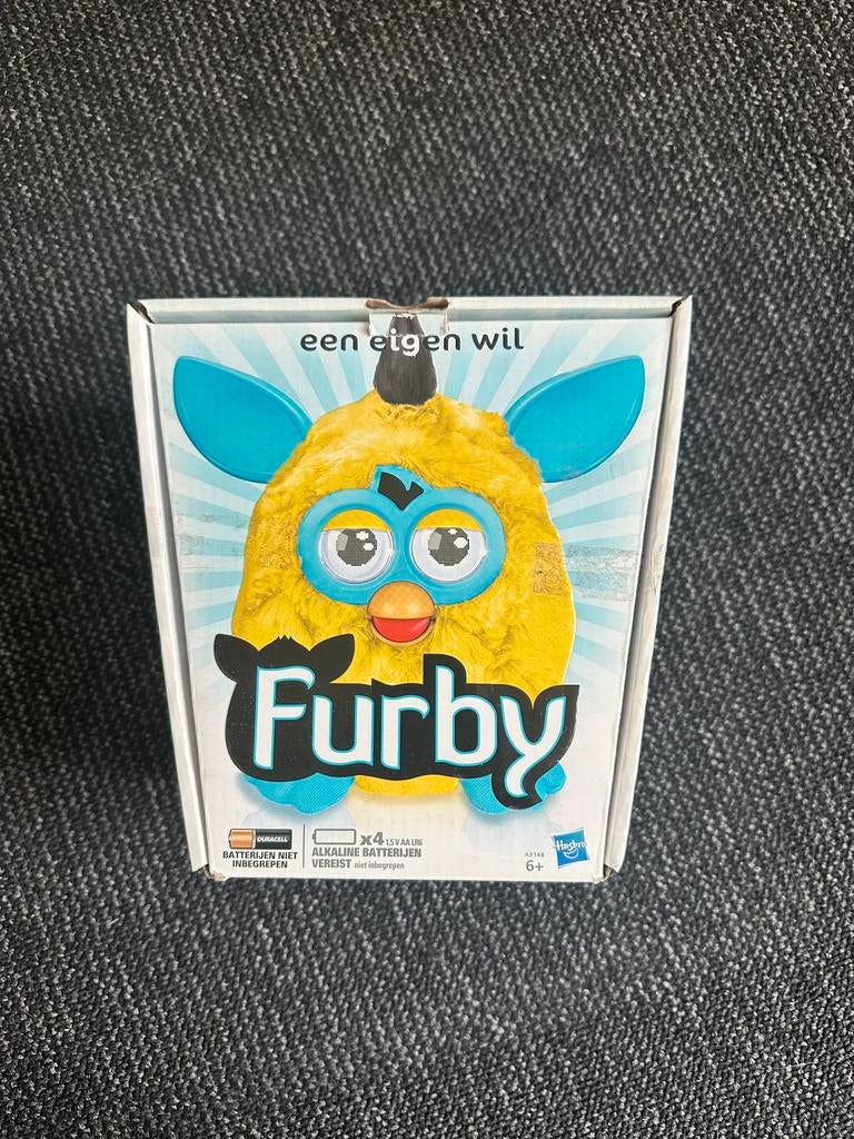 Furby 2012 Hasbro Geel Blauw – Met Doos – Werkend, Kinderen en Baby's, Speelgoed | Buiten | Speeltoestellen, Ophalen of Verzenden