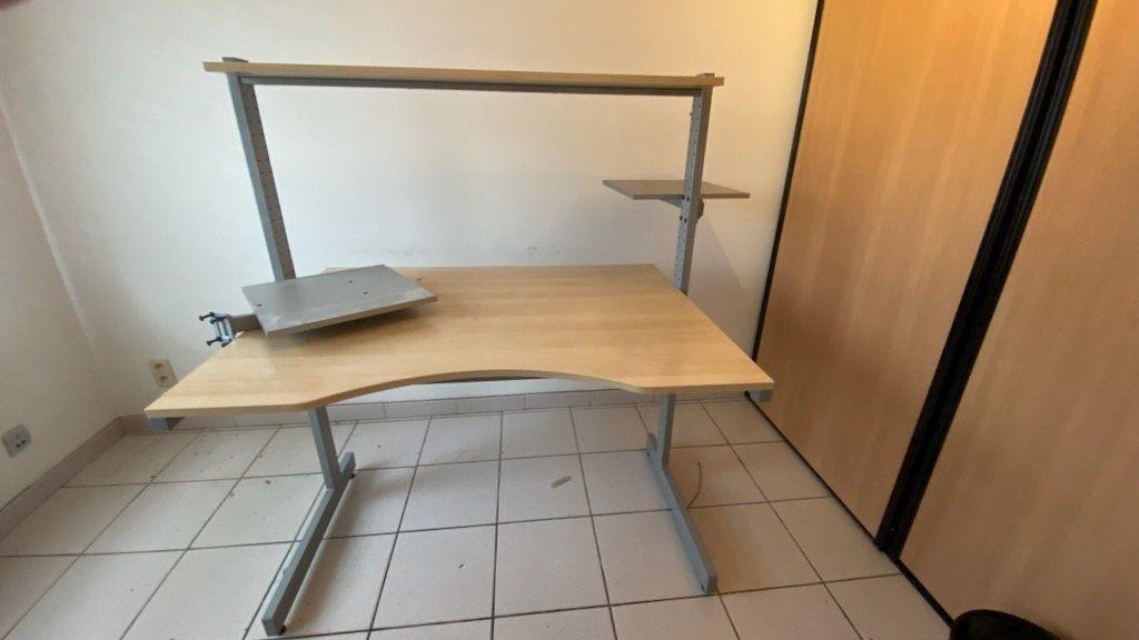 Zeer handig en ergonomisch bureau: gamingbureau, werkbureau, Ophalen, Gebruikt, IKEA, Gamingbureau