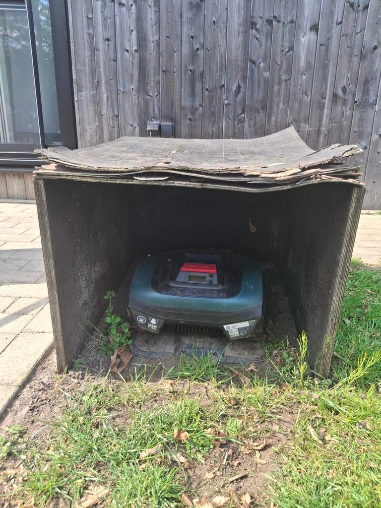 Gratis garage voor je robotmaaier, Tuin en Terras, Robotmaaiers, Ophalen