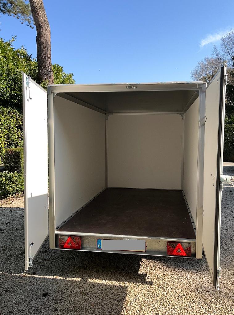 NIEUW KOOPJE: gesloten aanhangwagen, dubbelas met toebehoren, Auto diversen, Aanhangers en Bagagewagens, Nieuw, Ophalen