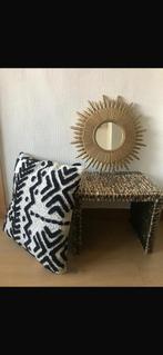 Bijzettafel + spiegel + kussen, Huis en Inrichting, Ophalen, Zo goed als nieuw