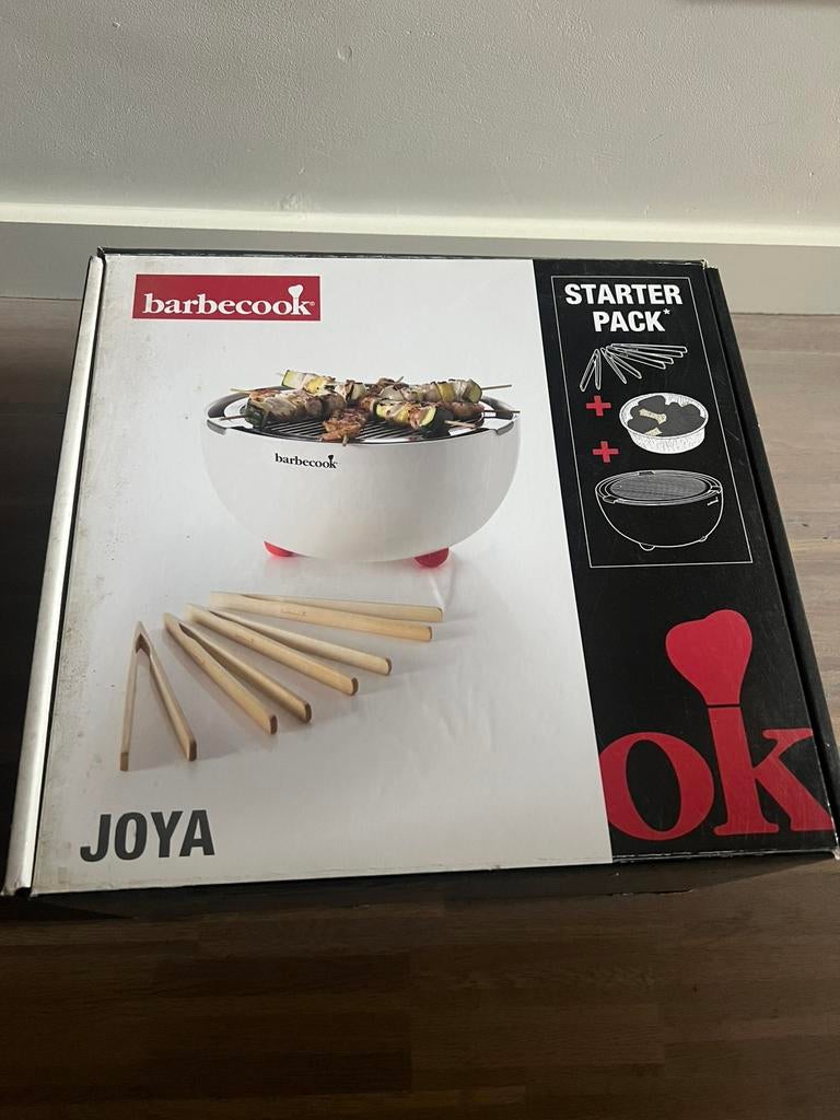 Barbecook joya tafel bbq tafelbbq, Tuin en Terras, Houtskoolbarbecues, Zo goed als nieuw, Ophalen of Verzenden