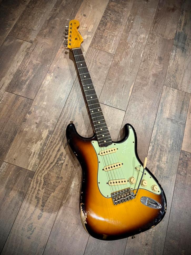 Fender Stratocaster Custom Shop 63 Limited, Musique & Instruments, Instruments à corde | Guitares | Électriques, Comme neuf, Fender