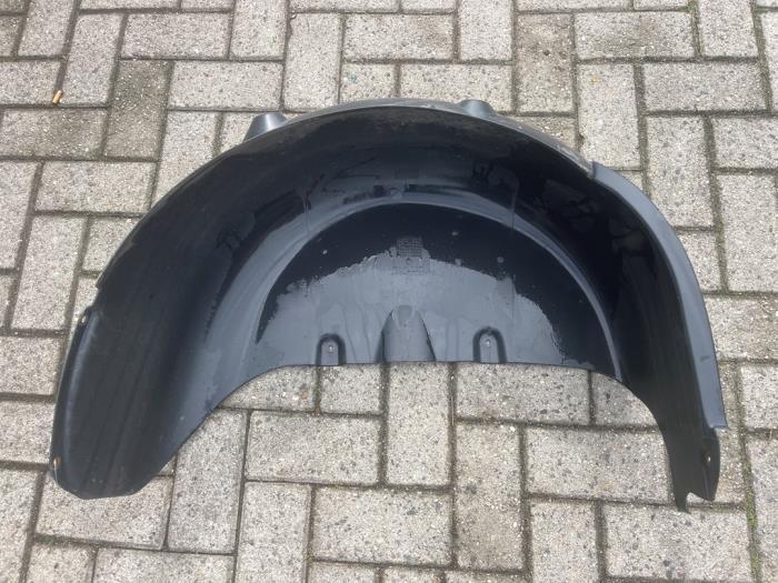 Passage de roue d'un Volkswagen Caddy, Volkswagen, -, 3 mois de garantie, Utilisé