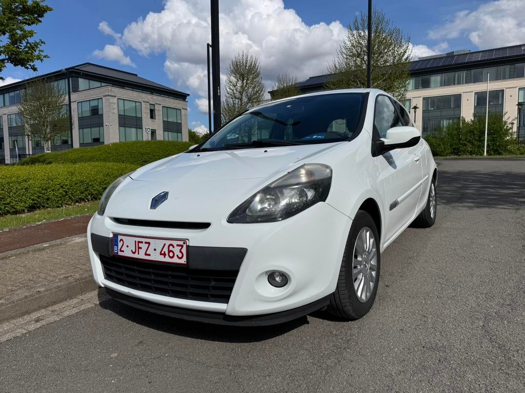 Renault Clio 3 phase 2 + Contrôle Tech prêt à immatriculer, Auto's, Euro 5, Zwart, Zwart, 5 deurs