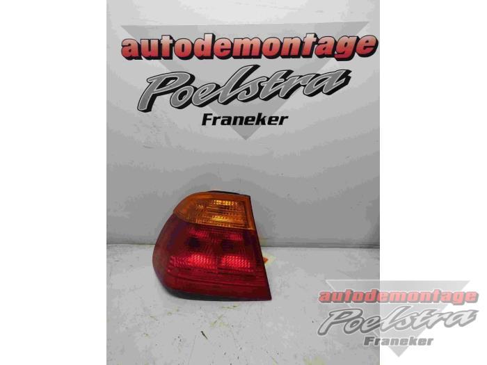 Feu arrière gauche d'un BMW 3-Serie, Autos : Pièces & Accessoires, Éclairage, BMW, Utilisé, 3 mois de garantie, Enlèvement ou Envoi