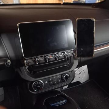 KIT ALPINE A110 mobiele telefoonhouder beschikbaar voor biedingen