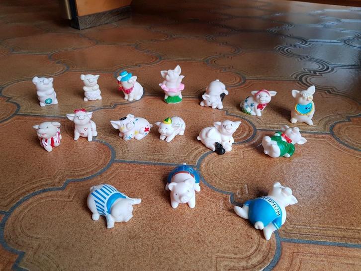 Set van 16 rubberen speelgoed varkens, Vintage, Kinderen en Baby's, Speelgoed | Actiefiguren, Gebruikt, Ophalen of Verzenden