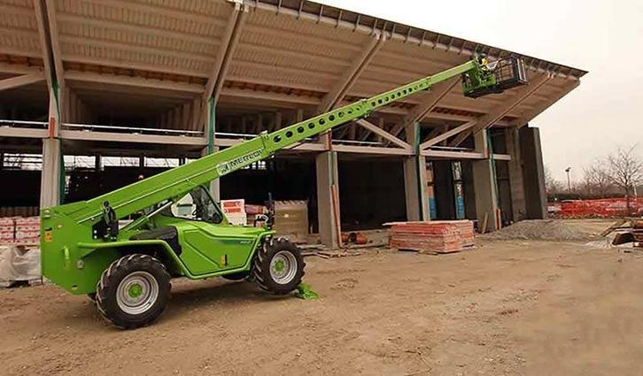 Trouvez un Merlo ou un chariot télescopique, Bricolage & Construction, Monte-charges, Utilisé, Enlèvement