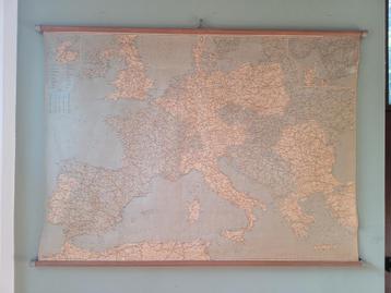 Ancienne grande carte de l'Europe politique 