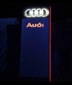 Uniek audi reclamepaal reclamezuil reclame paneel verlicht, Ophalen