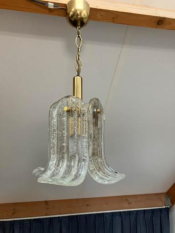 Vintage ijsglas bloem hanglamp met messing. beschikbaar voor biedingen