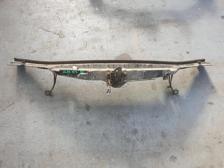 Traverse avant ALFA ROMEO 159 Barre de renfort pare choc, Auto-onderdelen, Carrosserie, Alfa Romeo, Voor, Ophalen