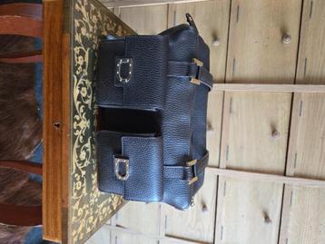 Delvaux handtas met veel vakjes beschikbaar voor biedingen