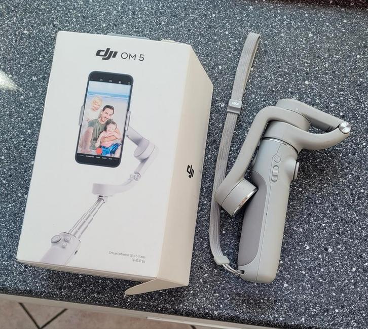 DJI OM 5, Audio, Tv en Foto, Fotografie | Statieven en Balhoofden, Zo goed als nieuw, Driepoot, Ophalen of Verzenden
