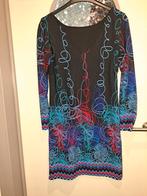 Warme kleurrijke jurk M/L, diepe V-hals, Kleding | Dames, Jurken, Ophalen of Verzenden, Zo goed als nieuw, Maat 38/40 (M), Boven de knie