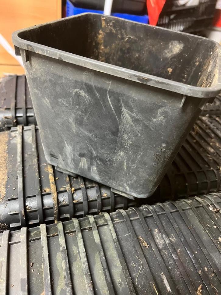 Kweekpotten aardbeibak Bato stevige plastiek 20 x 20cm, Tuin en Terras, Bloempotten, Gebruikt, Kunststof, Binnen, Balkon, Tuin