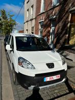 Peugeot partner âne 2010 km88 euro5 diesel, Auto's, Peugeot, Euro 5, Zwart, Leder en Stof, Wit